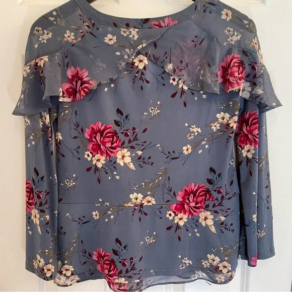 White House Black Market Floral Blouse - Size XS - Picture 10 of 10